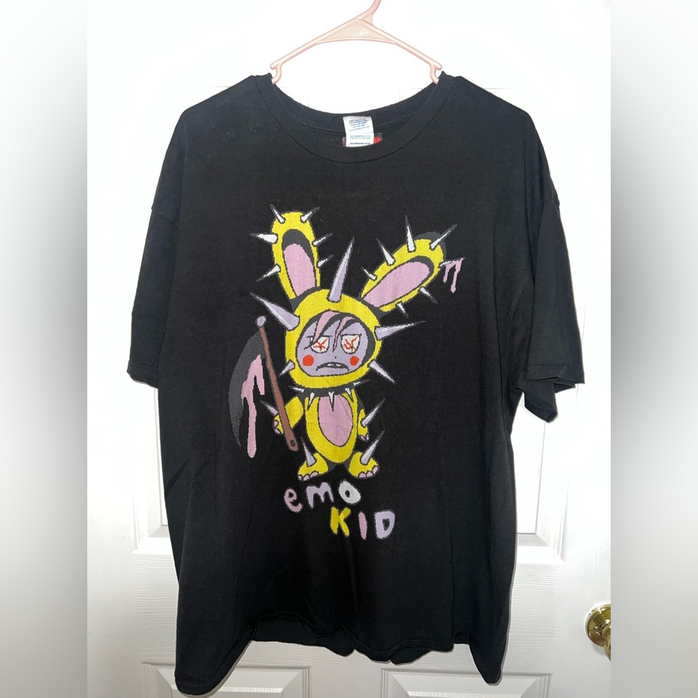Teen hearts black EMO KID T